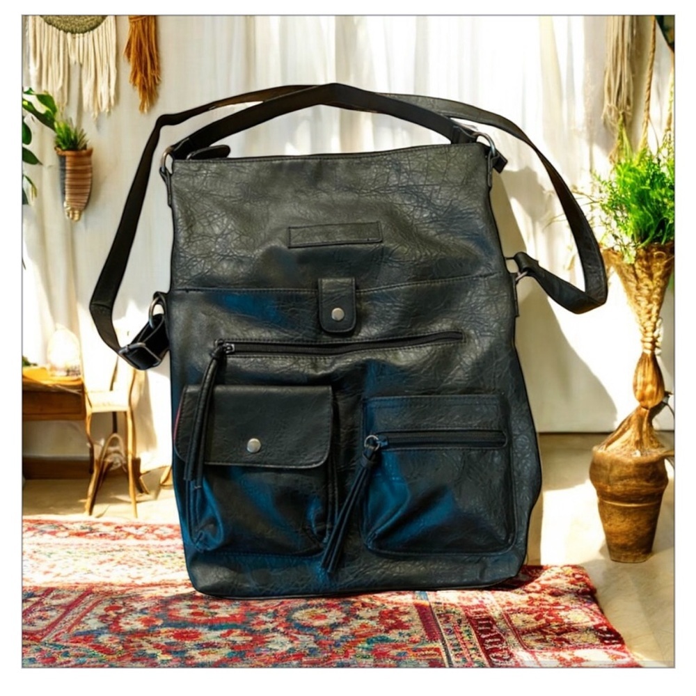 American Eagle AE Vegan Black Leather
Multipocket Crossbody Tribal Bag - Picture 3 of 16